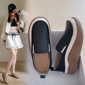 Sapatos casuais 2024 mulheres mocassins apartamentos mules sapato designer de luxo primavera preto plataforma tênis deslizamento em couro oxford