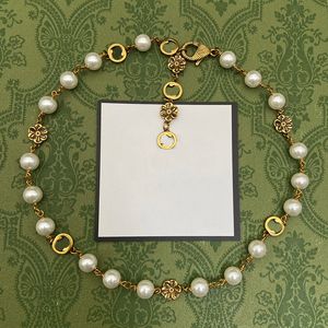 Винтажное золотое жемчужное ожерелье, женская мода, ожерелье с драгоценными камнями, классический металлический кулон с цветком, дизайнерское дворцовое ожерелье, дворянка, повседневный наряд, ювелирные изделия, шейная цепочка