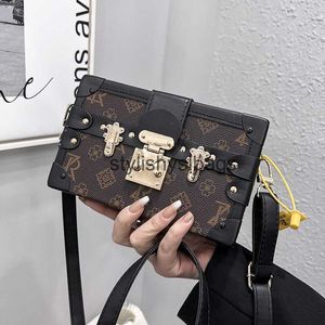 숄더백 Pu Bag Womens Bag New 2022 패션 리벳 텍스처 INS 어깨 크로스 바디 박스 가방 H240328