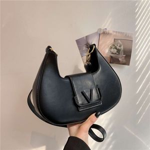 Оптовая продажа дизайнерских сумок на плечо, легкая роскошная сумка 2024 года, новая сумка для подмышек, большая вместительная модная сумка через плечо, высококачественная универсальная сумка на одно плечо
