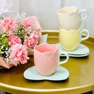 Coffee Pots Lovely Drink Cup With Saucer Ceramic Tulip Shaped Teacup Creative Vintage Tea Mug Cappuccino Tableware For Birthday Gift