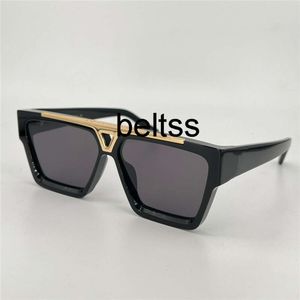 Mens Sunglasses Designer Men Glasses Z1502 1.1 Evidence Style Anti-ultraviolet Classic Retro Square Acetate Black Frame Exude statement-making Appeal Random