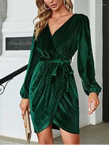 Casual Dresses Spring Autumn Women's Velvet Dress Korean snör upp fast färg Midi Lantern långärmad bankettklänning Elegant