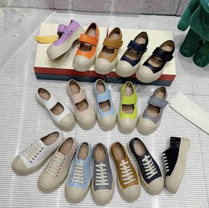 Designer Sneaker Pablo Sneakers Mary Jane Sapato Mulheres Preto Couro Lace-up Plataforma Ballet Sapatos Casuais Luxurys Salto Plano Baixo Top Sapatilhas Sola de Borracha Chunky Shoes