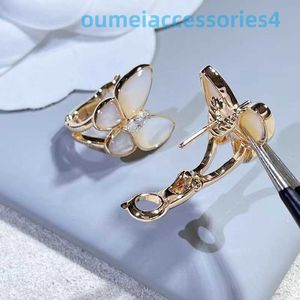 Designer Luxury Brand Jewelry Vanl Cleefl Arpelsstud Earrings Butterfly Clip White Fritillaria Sweet Simple and Female Style 18K Rose Gold Ear Buckles