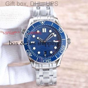 Titanium watch AAAAA Man Watch Mens Designer Watches Men Wristwatch 42mm Automatic Movement Water Resistant 300m Omg High End Diving Wrist 89