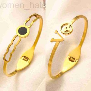 Bangle designer Designer Bracelet Charm Stainless Steel Women Luxury Bracelets Letter Jewelry 18K Gold Plated Wristband Cuff Spring-ring-clasps Gift C2L6