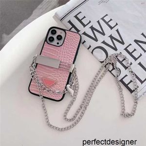 Designer Luxus -Leder -Designer -Deckungsclip abnehmbarer Metall -Lanyard -Ketten -Telefonhüllen für iPhone 15Promax 15pro 15 14 14PROMAX 13PRO 13 12 12PROMAX 11 XS X XR Telefon CA