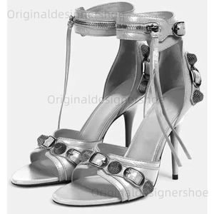 Sandálias europeias e americanas de verão, novas sandálias stiletto abertas, fivela de cinto, zíper, sandálias de moda de pista t240323