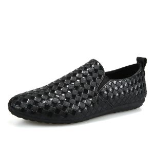 Schuhe whoholl Marke hochwertige Leder Männer lässige Schuhe sommer männlich atmungsbedingte leere Männer Schuhe weiche Hintergrundgröße 3944