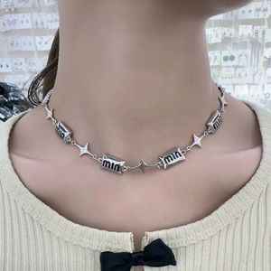 MUI-Buchstaben-Halskette, vierzackiger Stern, Schlüsselbeinkette, Damen-Nischendesign, Persönlichkeit, süßer und cooler Hip-Hop-Stil, vielseitige Halskette