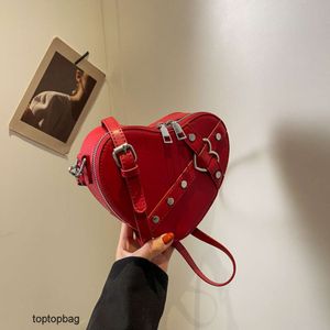 Designer Luxury fashion Shoulder bags 2023 New Womens Bag Love Crossbody Motorcycle Small Bag One Shoulder Mini Mouth Red Bag