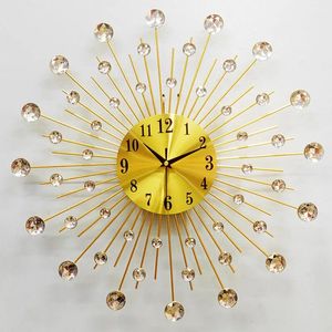 38 cm Fashion Creative Wall Clock Mute Selling Metal Diamond Rhinestone Wall Hanging Iron Clock 240315