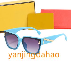 Sunglasses For Men Women Summer Fashion Designer Outdoor Leisure Style Anti-Ultraviolet Classic Retro Plate Oval Full Frame Glasses Random Box