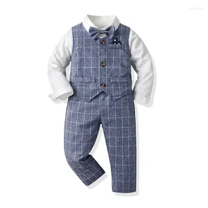 Kläderuppsättningar 2024 Baby Boys Three Piece Suits Spring Casual Plaid Långärmad barn Polyester Wedding Kids Autumn Gentleman