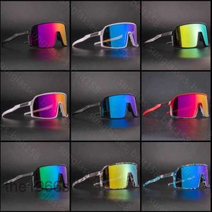 OO9406 Sports utomhuscykelglasögon lyxdesigner solglasögon för kvinnor 3 lins polariserad TR90 fotokromisk cykelglas
