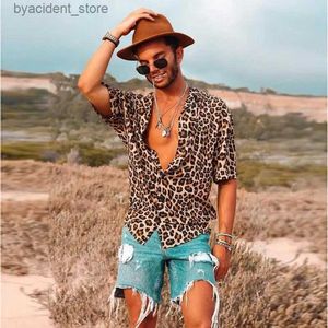 Mäns avslappnade skjortor 2022 modetrender 3d leopard mönster skjortor mens hawaiian skjortor lösa andningsbara kläder hip hop street kläder l240320