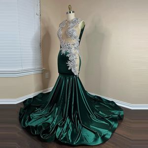 Affascinanti abiti da sera in cristallo con perline See Thru Y2K Prom Dress Verde Satin Sweep Train Femmine Occasioni speciali Abiti da sposa