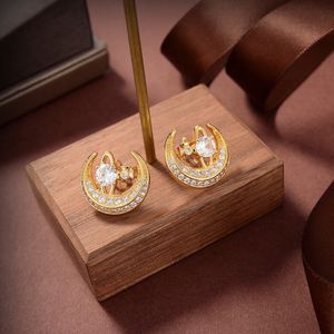 Designer Charm Stud Earrings Viviane Luxury Women Fashion Jewelry Saturn Earing Pearl gold Earring cjeweler planet Westwood Woman 541