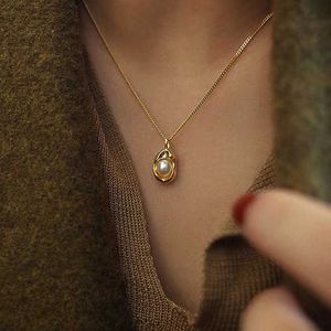 Natural freshwater pearl necklace for women with 14K gold beans simple and niche gold injection high-end feeling collarbone chain Instagram hot