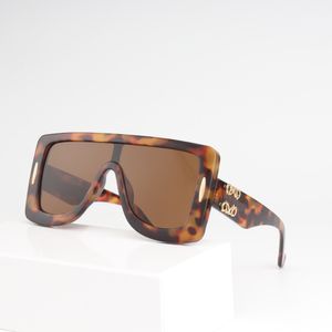 2024 Top Verão Luxo Oval Quadro Óculos De Sol Redondo Designer Mulheres Mens Goggle Eyewear Para Mulheres Óculos Cat Eye Vintage Metal Sun Óculos