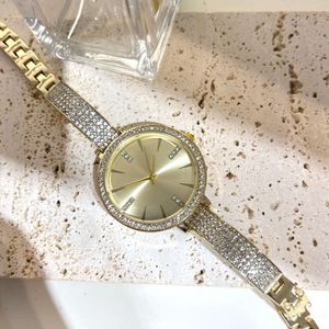 نجم Sky Full Full Sky Light Light Luxury Quartz Fashion Watch's Watch