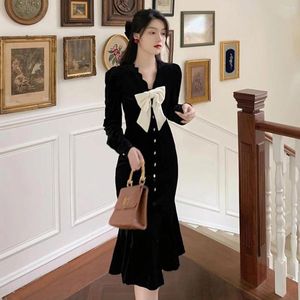 Casual Dresses W4M Quality Officer Figure Autumn-winter Hepburn Style Bow Female French Temperament High-end Little Black Dress