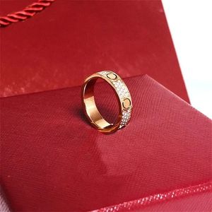 Anel de designer 18k anel de casamento de ouro feminino redondo amor anel de diamante presente de luxo jóias casal diariamente use acessórios de casa festas festas aniversário