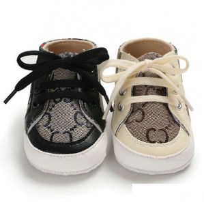 Pierwsze spacerowicze Baby Boots Designers Buty nowonarodzone na płótnie trampki chłopiec dziewczyna miękka podeszwa łóżeczko 0-18-miesięczna dostawa dla dzieci DHGLC