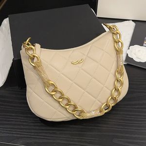 23A Designer Donna Hardware dorato Catena con nappe Modello in pelle di pecora Borsa hobo sotto le ascelle vintage Eleganza avanzata Borsa a tracolla con reticolo di diamanti Borsa a mano 25x15 cm