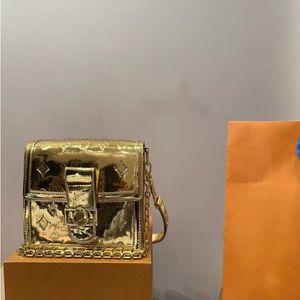 Louls Vutt 24SS حقيبة المرأة المصممة لبراءات الاختراع Daphani الجلود الكتف الكتف حقيبة حقيبة اليد حقيبة Crossbody سلسلة 25