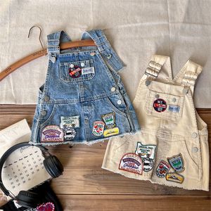 Girls Denim Suspender Dress Kids Letter Badge Patch Brodery Corduroy Dress 2024 Spring Children Clothing Z7306