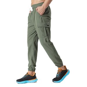 LUスポーツパンツメンズクールな感覚乾燥パンツはゆるく織り込められ、弾力性のある平らな足のフィットネスとレジャーのズボン