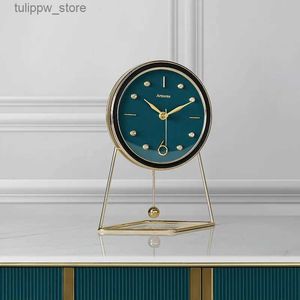 Desk Table Clocks Creative Luxury Desk Clock Gold Metal Swing Table Clock Swing Clock Silent Watch Living Room Home Pendulum Desktop Clocks Gift L240323