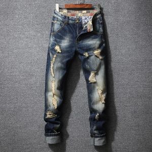 Personlighet rippade män denim jeans stor storlek europeiska och amerikanska förstörda hål hiphop -märke byxor man 240322