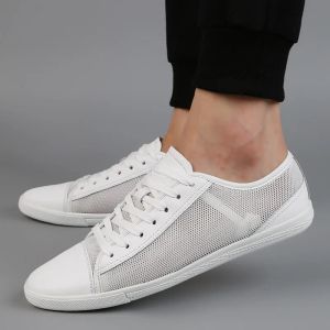 Schuhe Leichte echte Leder -Herren -Wohnungen Schuhe Freizeit Trend Koreanische Version Solid schwarz weiße Sommer atmungsaktiven Männer lässige Schuhe