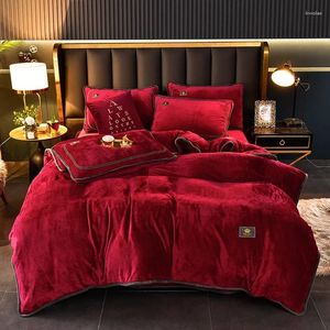 Bedding Sets Luxury Soft Milk Velvet Full Size Bed Comforter Set Winter Warm Double Sided Fleece Duvet Cover Home Textiles