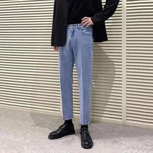 Jeans Herrarna Lösta montering Straight Ben Spring och Autumn Slim Fit Croped Cervatile Trend Casual Pants New High-End Student Korean Version