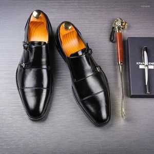 Sapatos casuais 2024 vestido para homem preto vermelho jovens homens sapato de alta qualidade negócios homens couro confortável