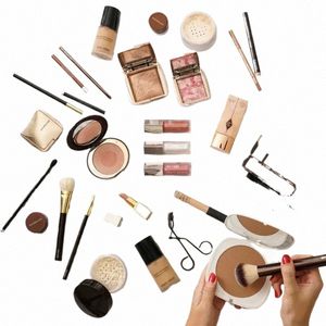 10st varumärkesmakeup Set Surprise Exclusive Xmas Gift Eyeshadow Palette Lip Gloss Lipstick Make Up Cosmetic Set Slumpmässigt gratis fartyg N4MN#