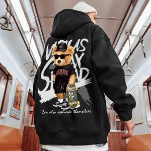 Skate Bear Anime Print Hoodies Män och kvinnor överdimensionerade Streetwear Harajuku Fasion Casual Hooded Sweatshirt Y2K Hoodie kläder 240315