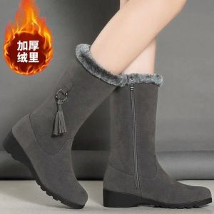 Buty Winter 2023 Nowe damskie buty śnieżne boczne zamek błyskawiczny okrągłe palce średnie wełniane bawełniane buty oraz aksamitne wyściełane klinowe buty na pięcie