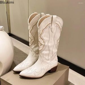 Stövlar 2024 Kvinnor Läder Midkalv Western Cowboy Point Toe Knee High Martin Kvinnlig vit broderad Botas Mujer