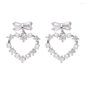Stud Earrings Bettyue Fashion CZ Earring For Women Heart-shape With Shiny Pearl Light Luxury Jewelry In Bridal Wedding Party Gift