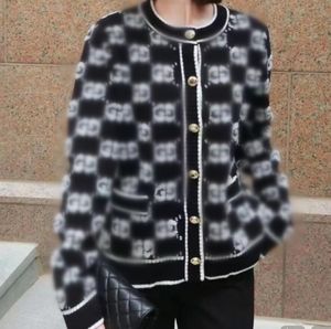 Winter Damen neuer Pullover Übergroße Strickjacke Jacken weiblich bunt doppelt Wolle stricken Brief V-Ausschnitt Langarm Pullover Mantel