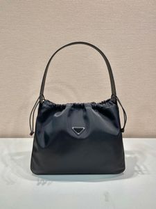 2024 New Women 's Underarc Bag 고급 맞춤형 핸드백 나일론 패브릭 가방 입력 세트 용량 공간 큰 패션 및 아름다운 B6250
