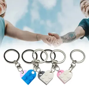 Nyckelringar 2st Söt Separerbar kärlek Hjärtbyggnadsblock för par Friendship Lover Brick Key Ring Accessories Smycken Souvenir