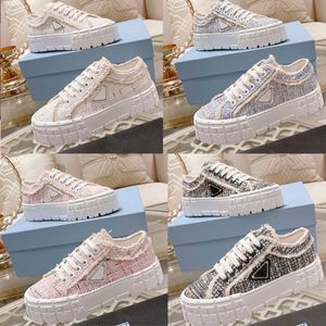 Designer Casual Shoes Womens Sneakers Trainers Women Triangle Logo Double Wheel Platform Nylon Washed Canvas Outdoor Shoe