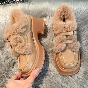 Buty sukienki futra mokasyna Mary Jane High Heels Platform Trend Winter 2024 Mundur Student Boots Przytulne zapatos