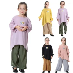 Abbigliamento etnico Arabo Bambini Camicia casual Pantaloni Musulmani Tinta unita Girocollo Manica a tromba Paillettes a forma di amore islamico Set morbido e leggero